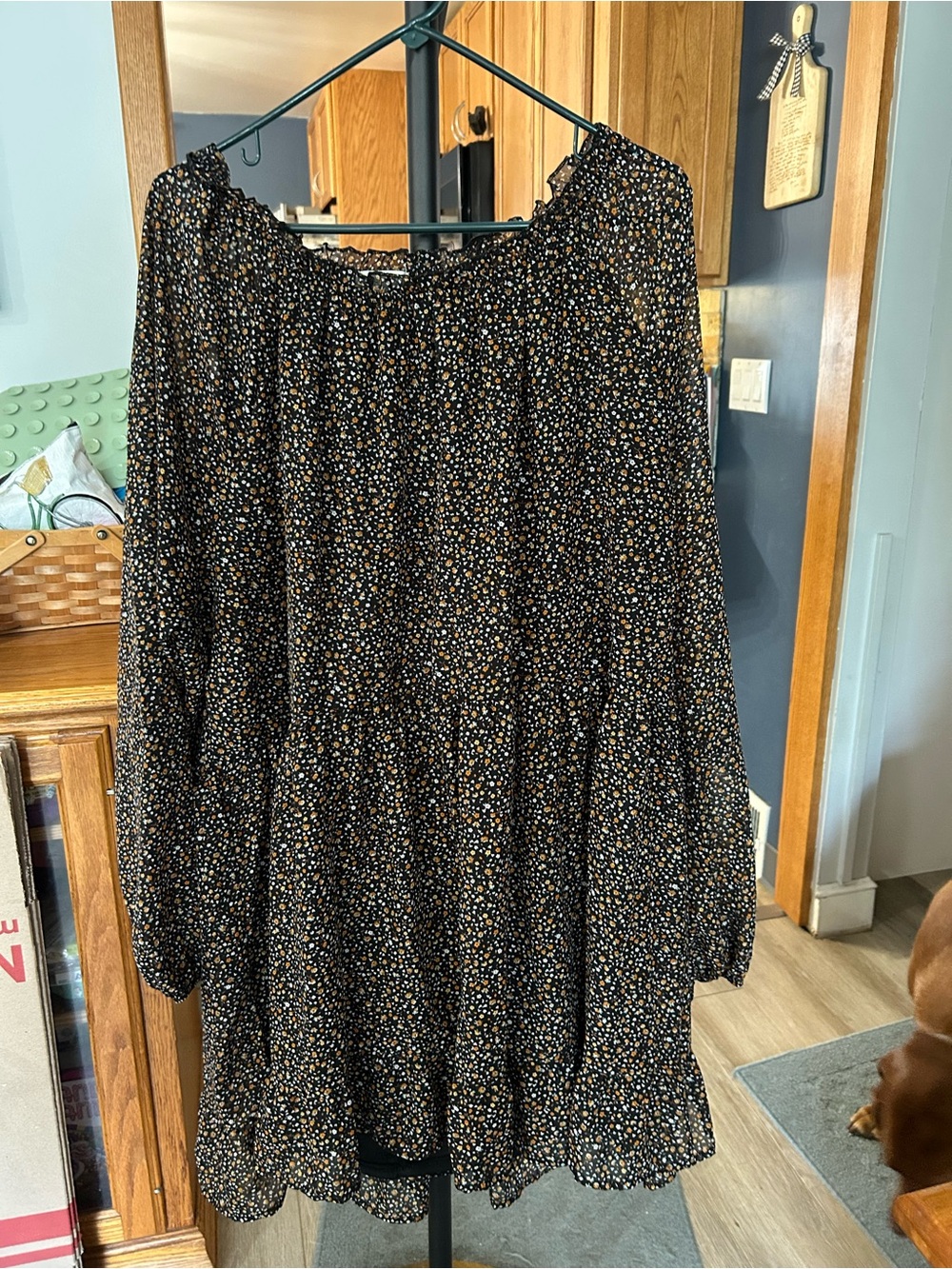 Women's Black Floral Long Sleeve Smocked Dress